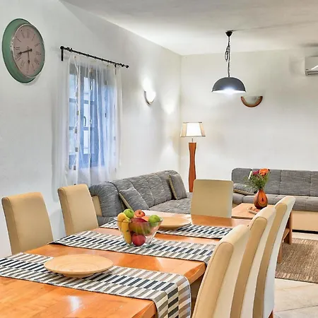 Holiday home Rossita